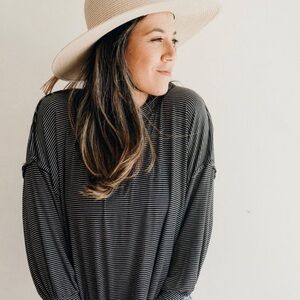 Carly Jean Los Angeles Long Sleeve Top